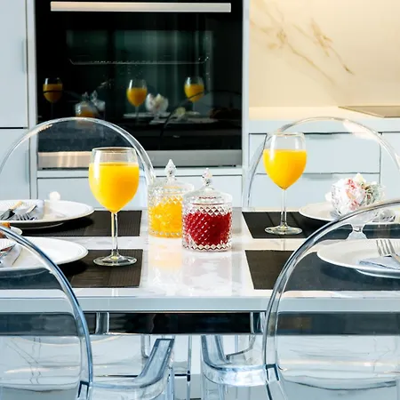 Oikos Luxury 아파트
